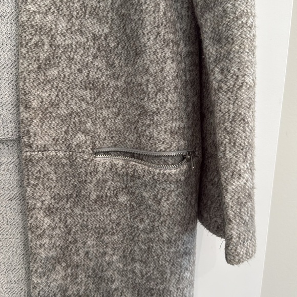 VICI grey soft cardigan​​​​ - Picture 3 of 3